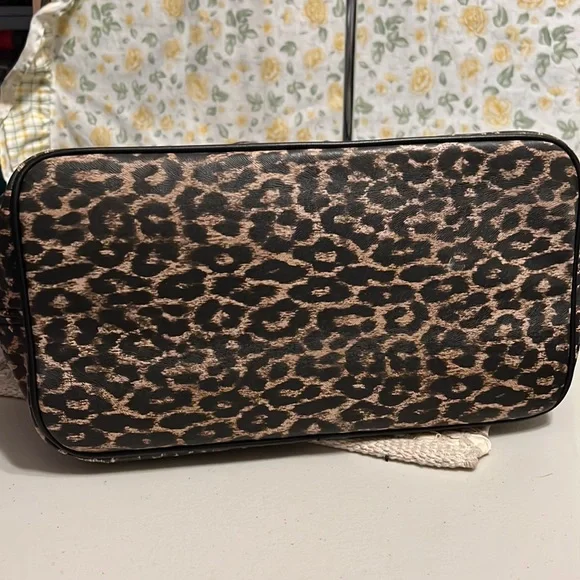 Steve Madden Tote - Picture 11 of 11